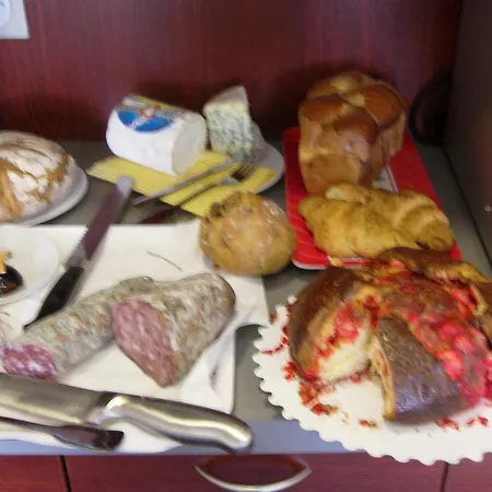 Del Matin Calme Bed & Breakfast Montverdun